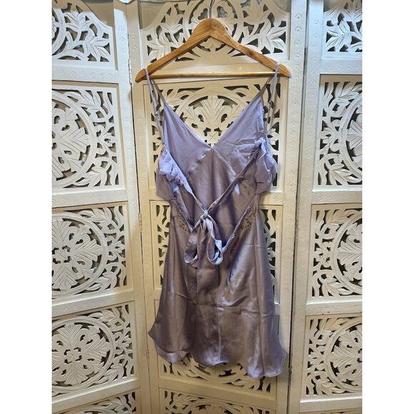 House of CB Christa Embroidered Lavender Mini Dress Size L+ Large + - Picture 6 of 10